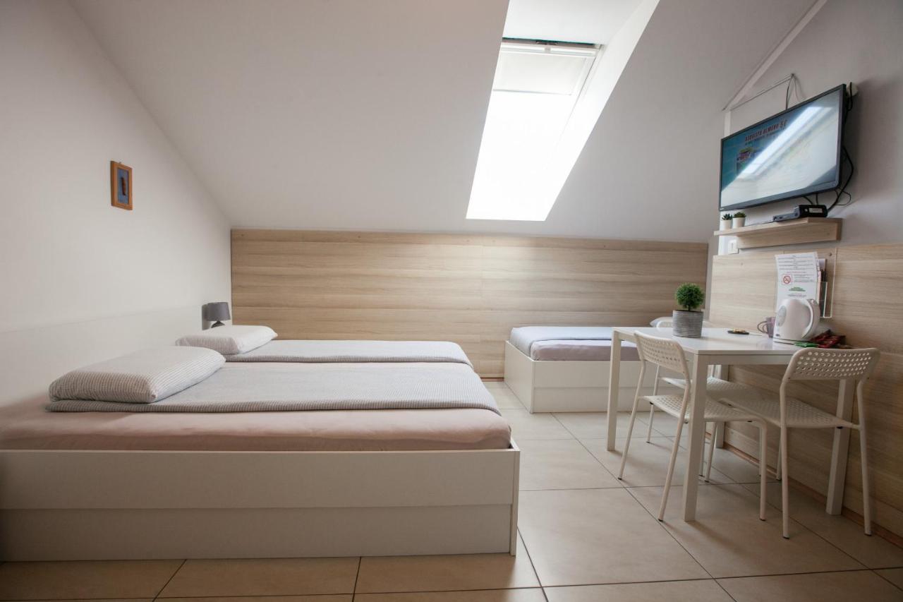 Rooms Klik Postojna Exterior photo