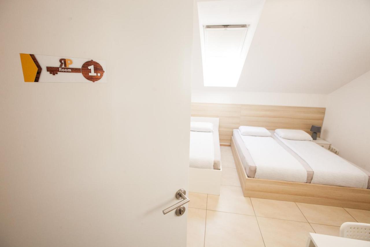 Rooms Klik Postojna Exterior photo
